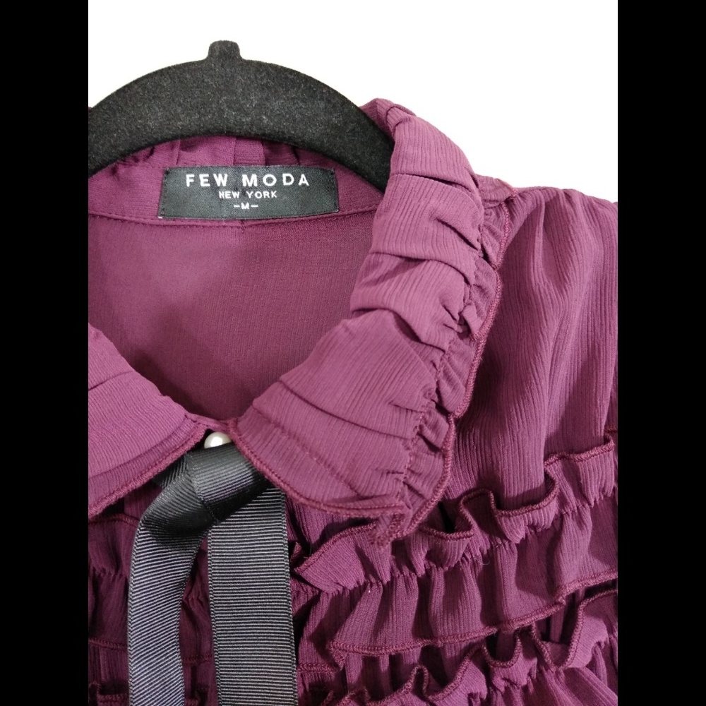 Few Moda Wine Color Hidden-button Blouse Size Med - Picture 2 of 6
